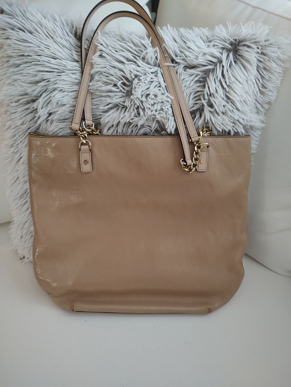 Michael Kors Classic Beige Patent Tote Bag with Gold Hardware